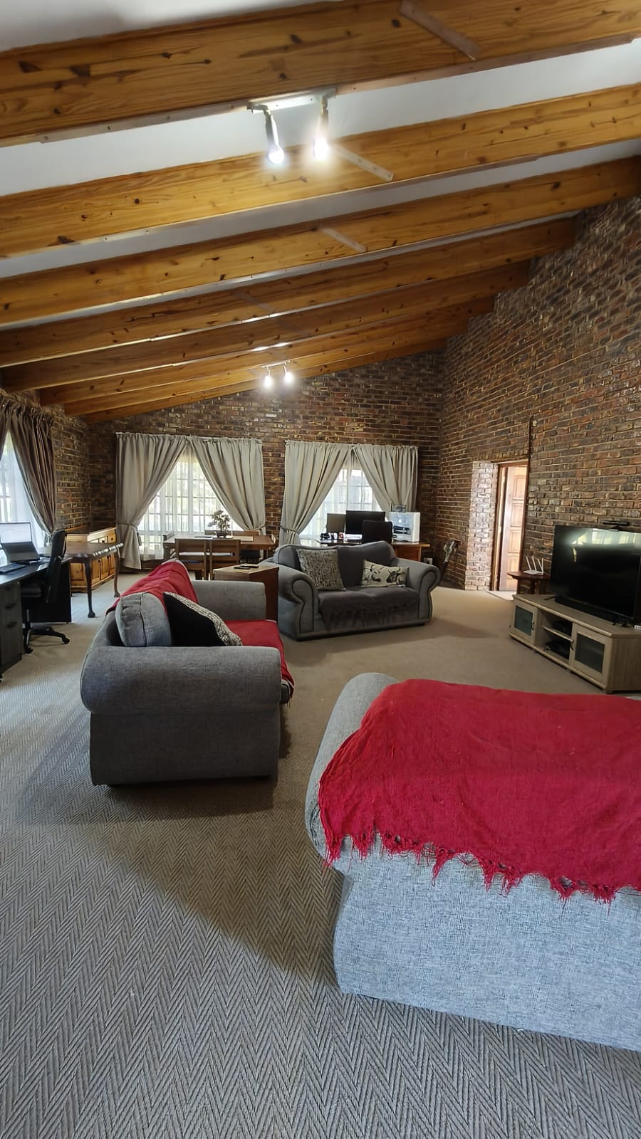 4 Bedroom Property for Sale in Hennenman Free State